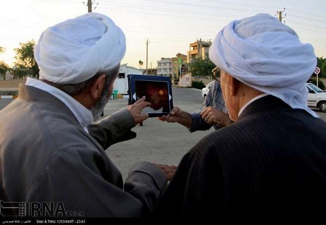 رصد هلال ماه رمضان در مشهد، قم و ارومیه (عکس)