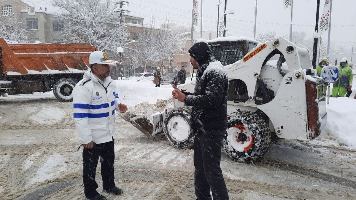 ادارات و مراکز آموزشی همدان دوشنبه تعطیل شد